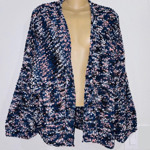 - REWIND Oversized DOLMAN SHRUG ! (MED) - Picture 2 of 9